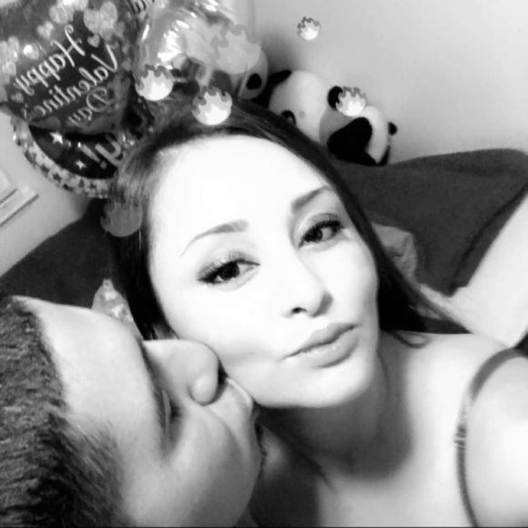 Meet your Posher, Chris - Picture 1 of 1